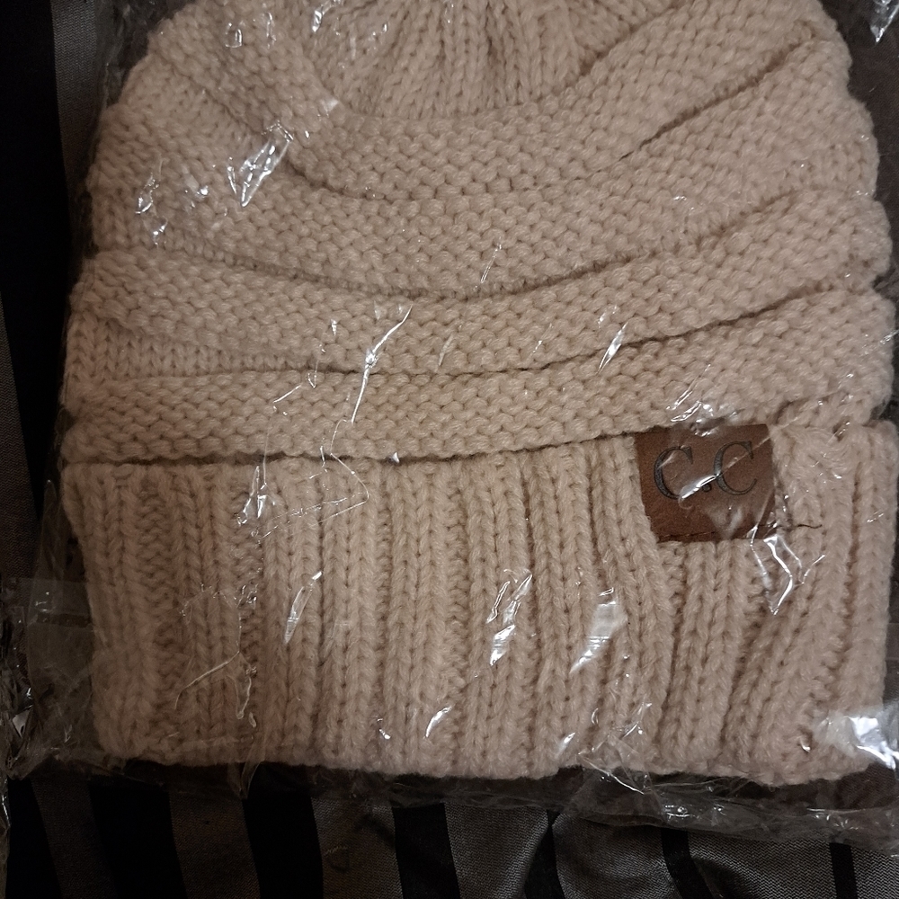 𝅺C.c Knitted Confetti Beanies Brand New - Picture 9 of 15